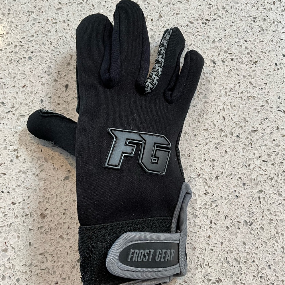 Frost Gear Youth throwing glove